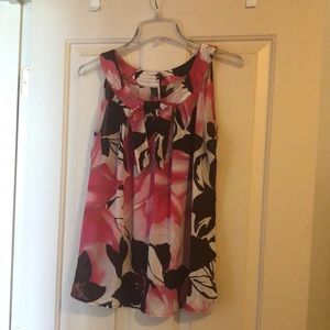 Gorgeous dressy tank